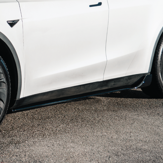 Model Y Sport Side Skirt Extensions - Gloss/Matte Black