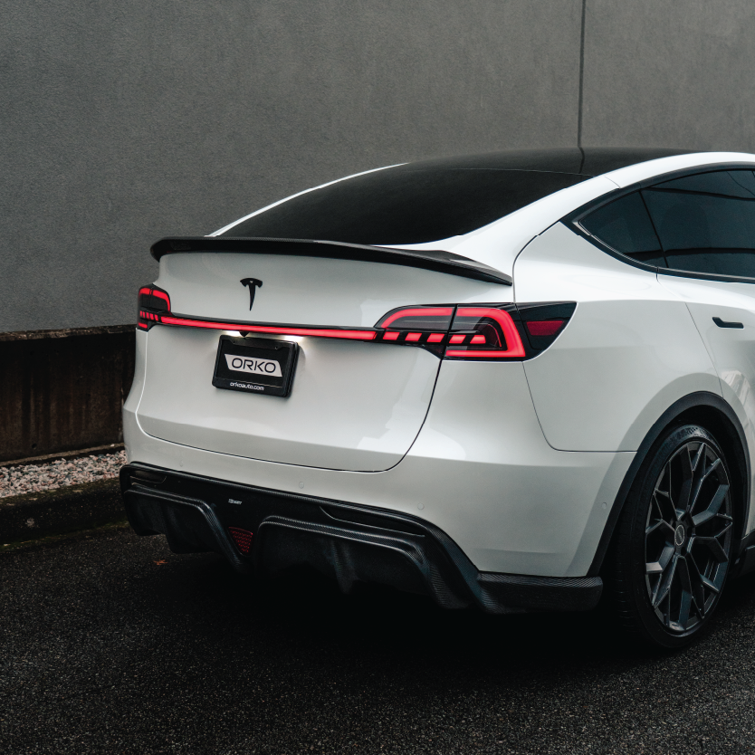 Model Y Duck Tail Style Spoiler - Gloss Carbon Fiber