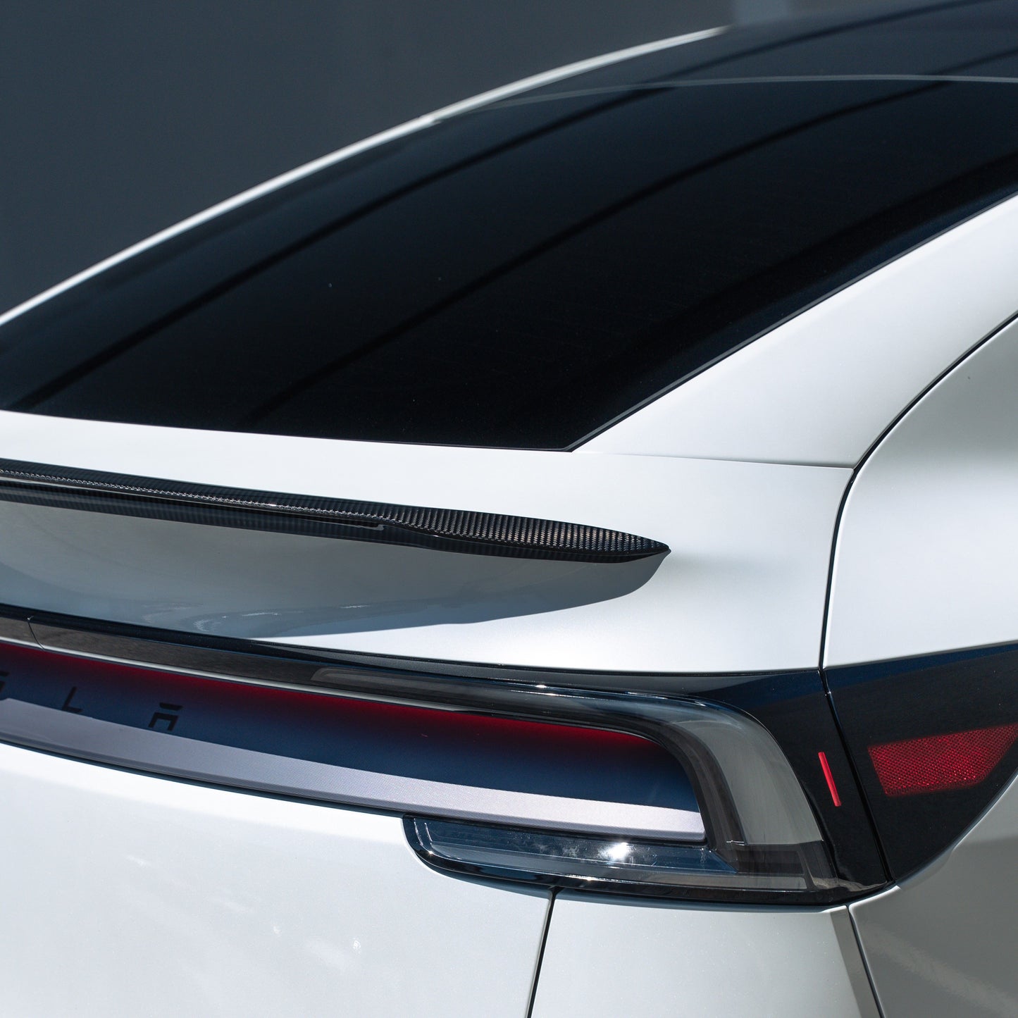 Model Y Juniper 2025+ Genuine Carbon Fiber Rear Trunk Performance Spoiler V2 (OEM Highland Style)