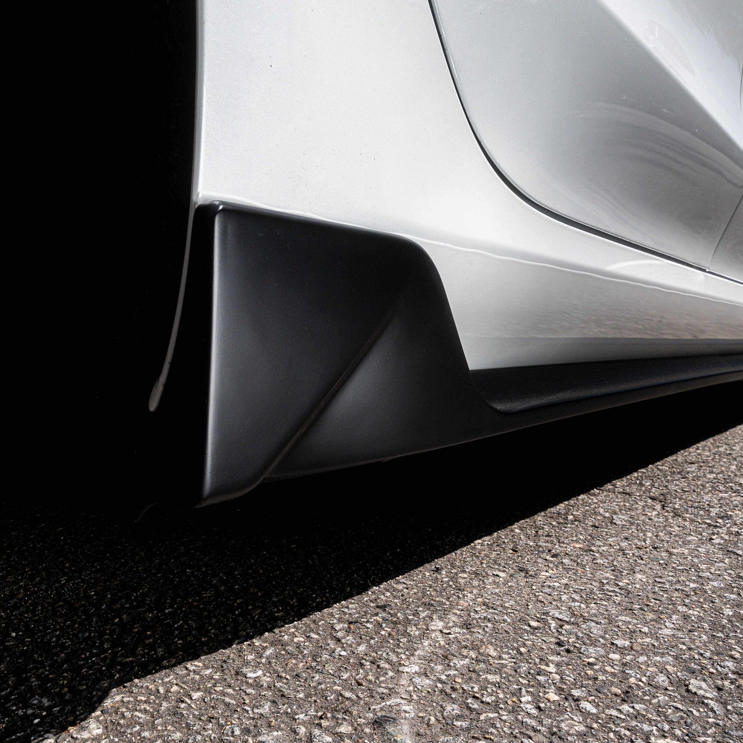 Model 3 Sport Side Skirt Extensions - Gloss/Matte Black