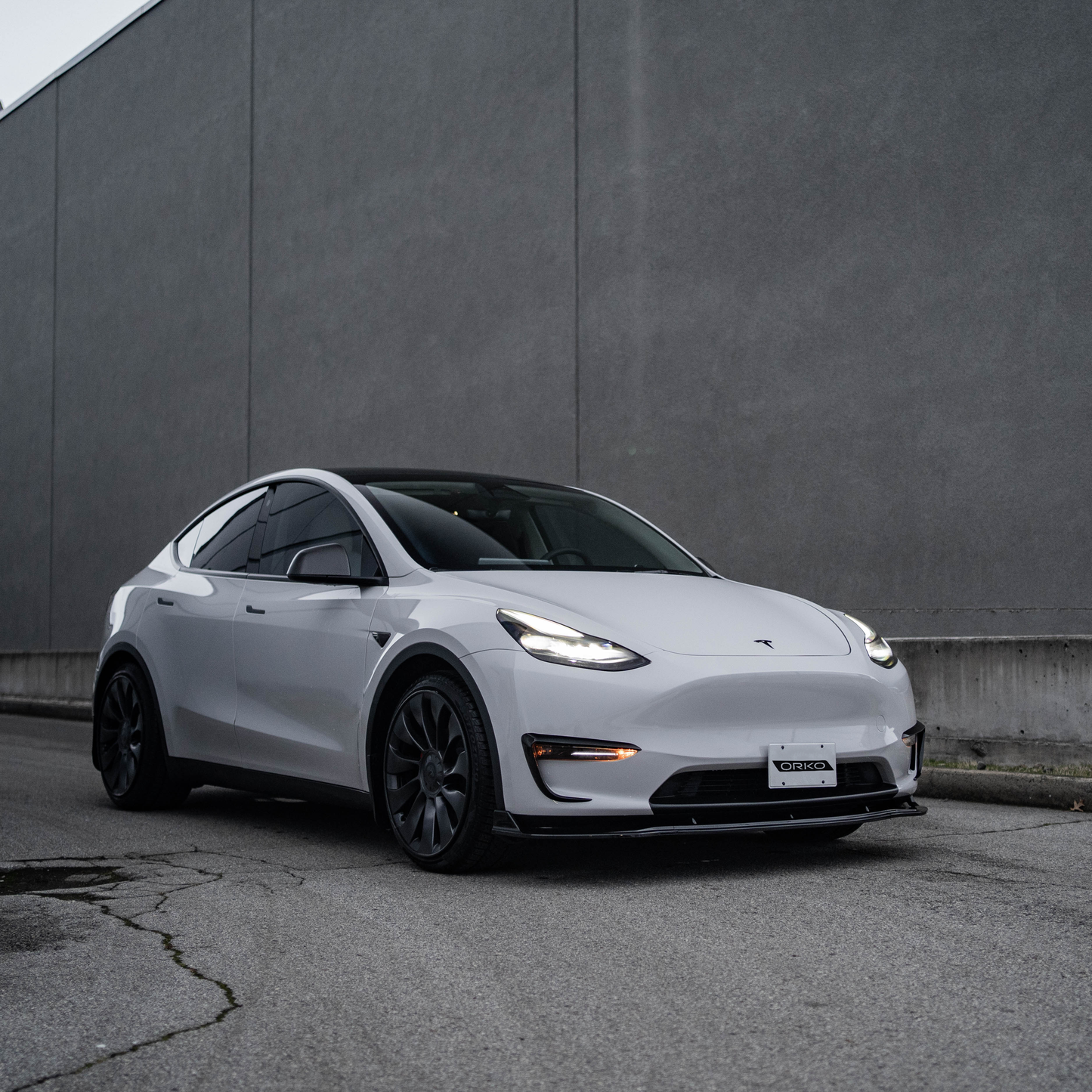Tesla Model Y Fog Light Accents/Eyebrow - Gloss Black