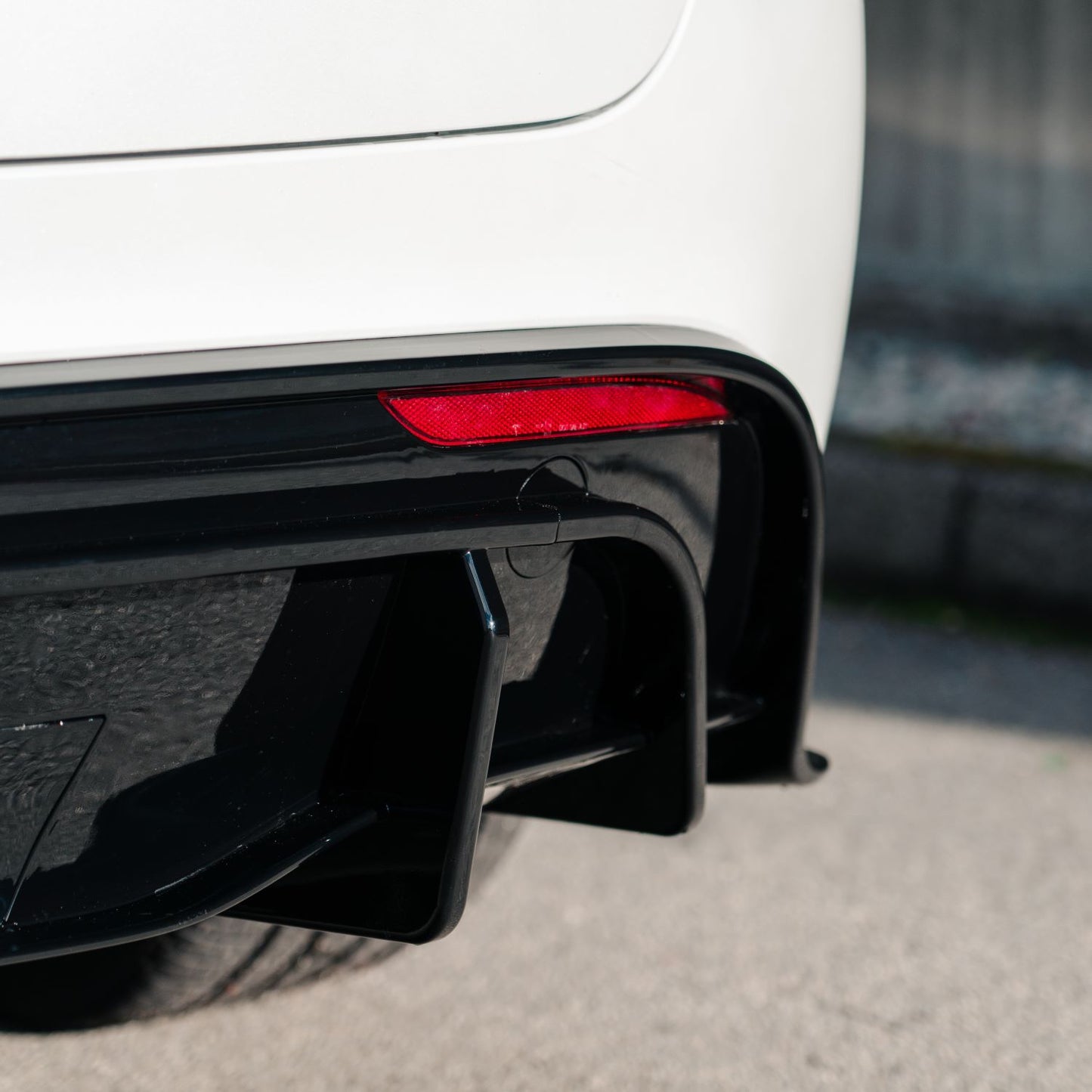 Model Y ABS Rear Bumper Diffuser - Gloss/Matte Black