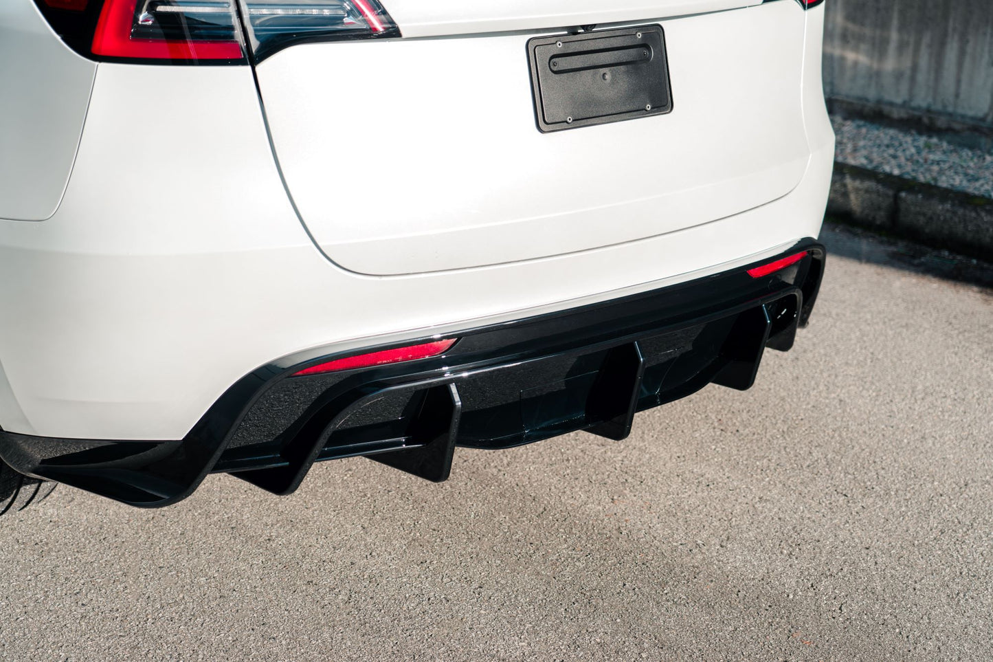 Model Y ABS Rear Bumper Diffuser - Gloss/Matte Black